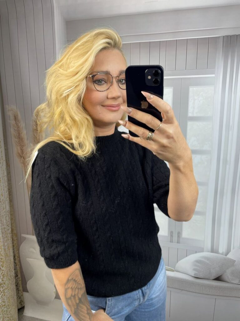 Sweter w Warkocze - Czarny