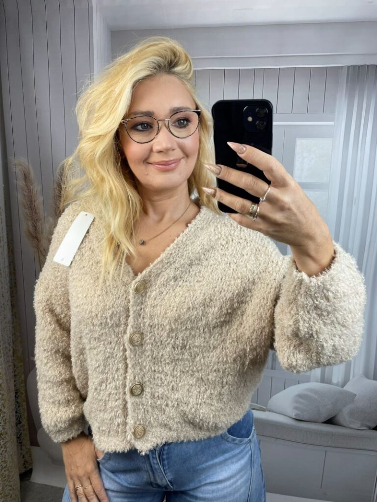 Sweter Zapinany z Moherem - Jasny Beż Sweter Zapinany z Moherem - Jasny Beż