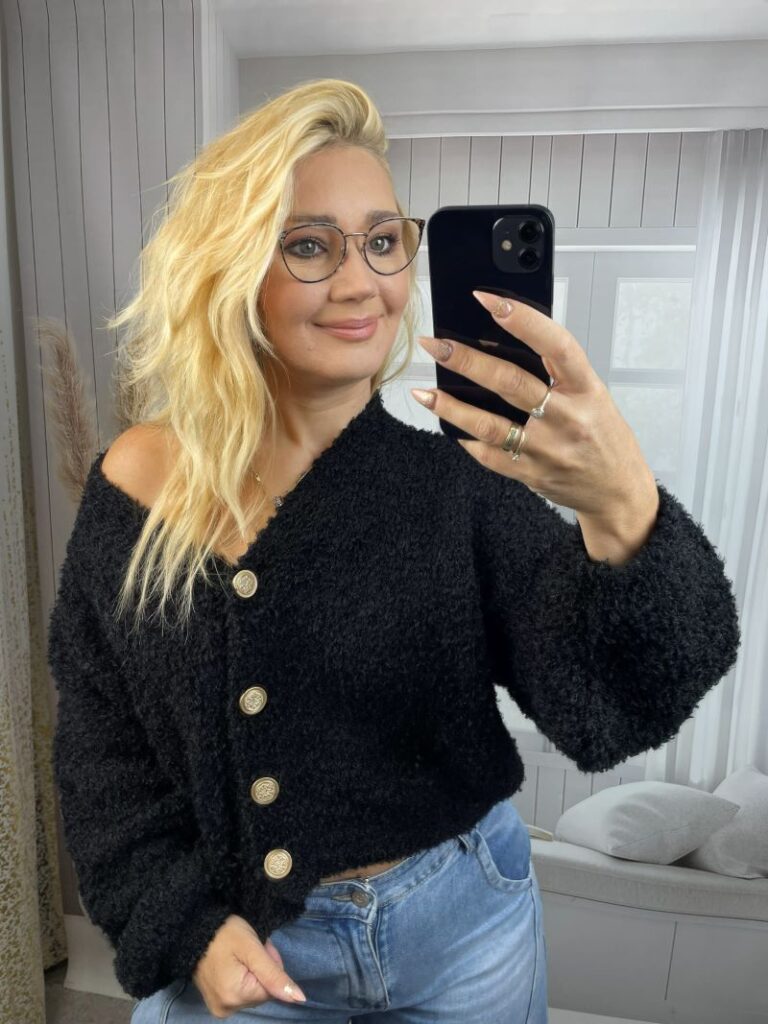 Sweter Zapinany z Moherem - Czarny