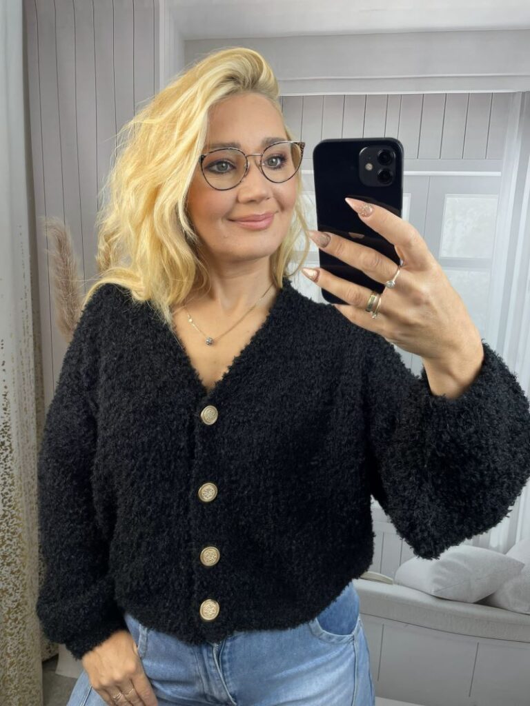 Sweter Zapinany z Moherem - Czarny Sweter Zapinany z Moherem - Czarny