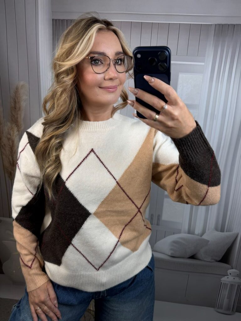 Sweter w Romby - Śmietanka
