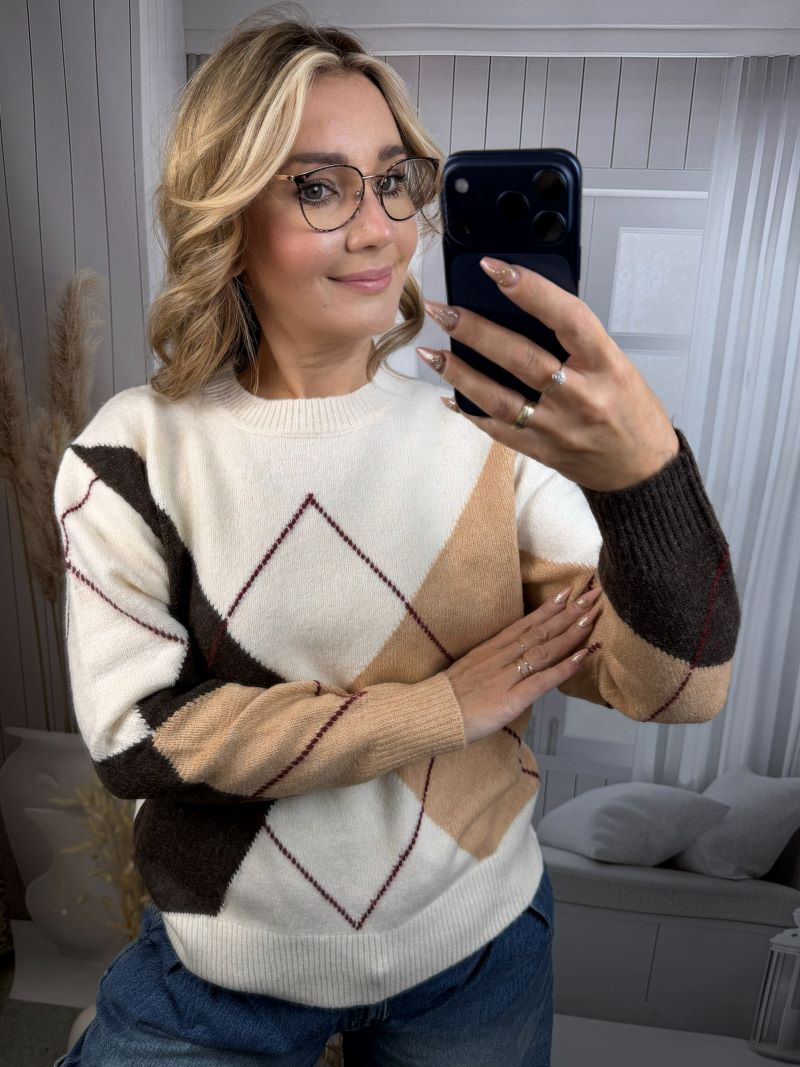 Sweter w Romby - Śmietanka Sweter w Romby - Śmietanka